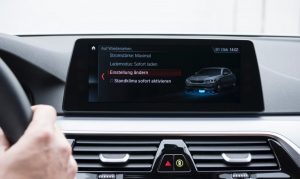 BMW er klar med trådløs opladning til elbilen 3 BMW 530e Wireless Charging 0007 1020x610