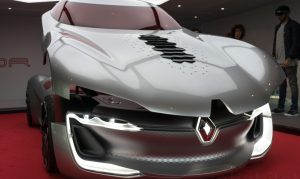 Renault klar med bud på fremtidens elbil: Renault Trezor 11 Renault Trezor Electric Car 9 1 1020x610