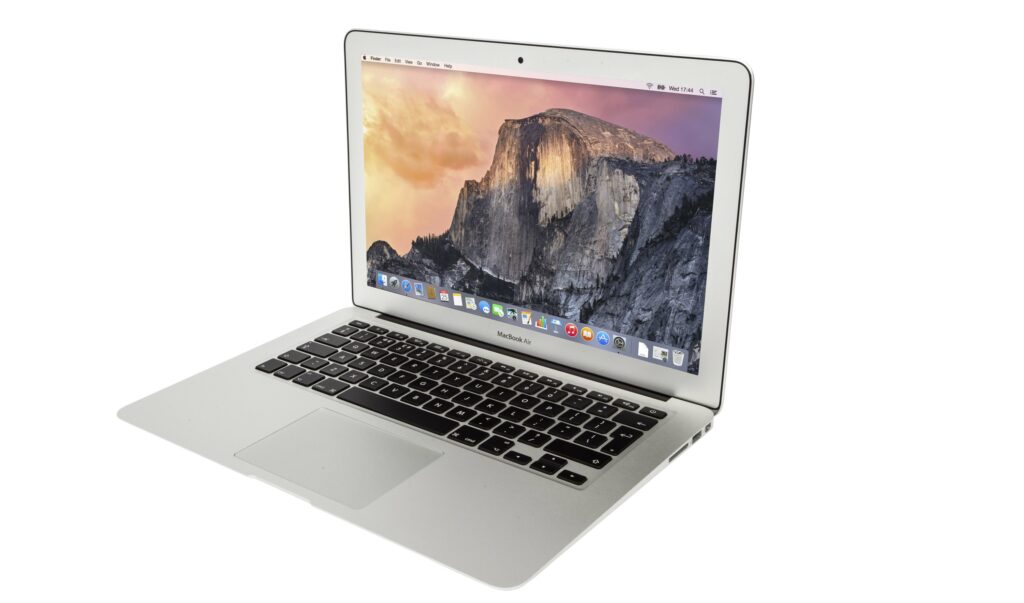 Rygte: Apple snart klar med ny, billigere MacBook Air 14 MacBook Air