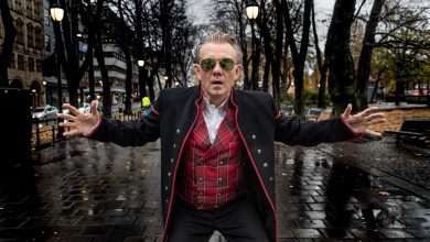 Viaplay er klar med ny serie med Casper Christensen i hovedrollen: Casper Erobrer Norge 13 Casper erobrer Norge