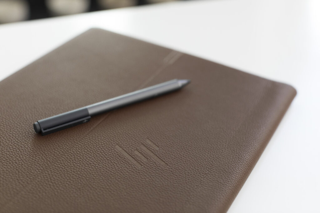 HP Spectre Folio 2 20180613 01 Kitchen Godzilla B J5A0539