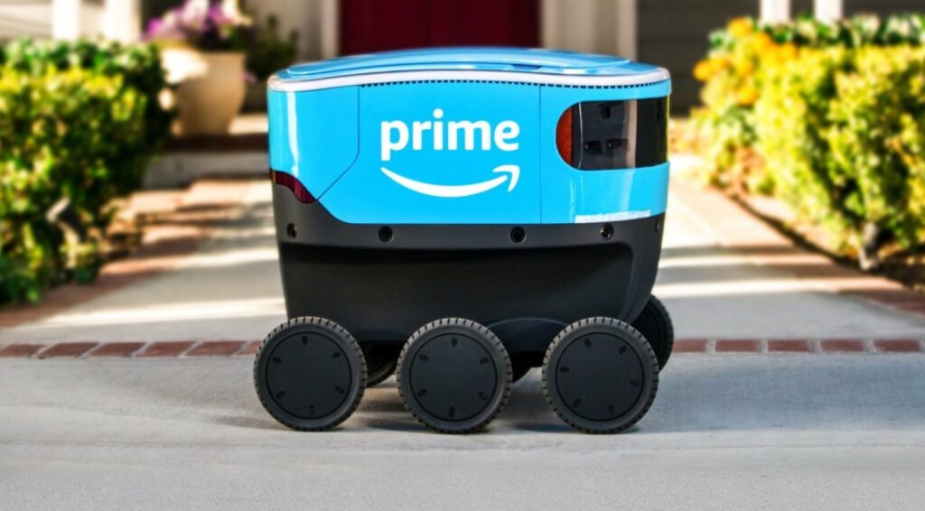 Nu leverer Amazons robotter de første pakker 3 Amazon Scout på tur