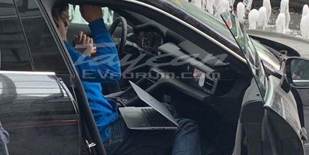 Lækkede billeder viser kabinen i elbilen Porsche Taycan 3 user1 pic359 1557524409
