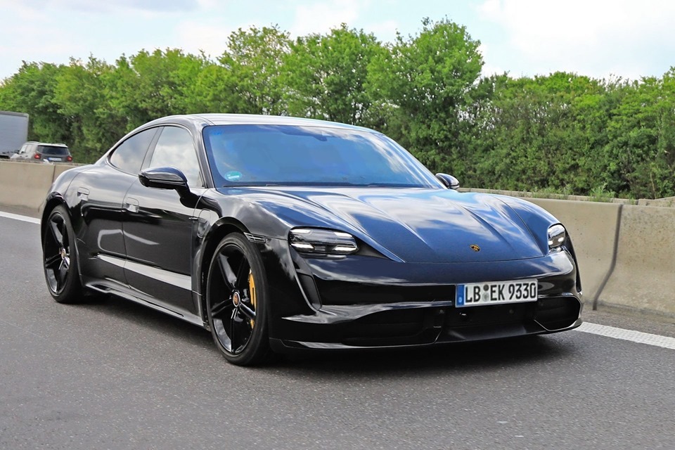 Lækkede billeder viser kabinen i elbilen Porsche Taycan 5 user31 pic333 1557147055