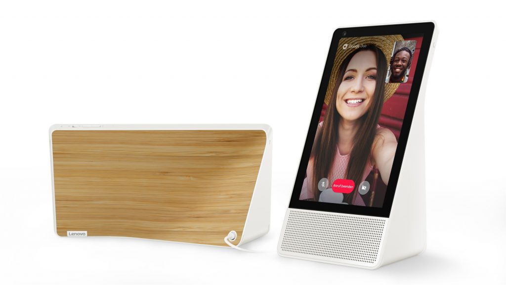 Kan du ikke vente på Google Nest Hub Max? Nu lancerer Lenovo Smart Display 3 02 Smart Display Hero Shot Duo Portrait In Call