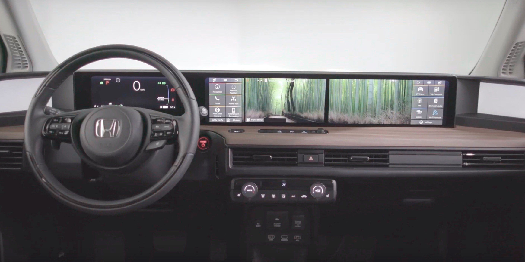 Honda demonstrerer dobbeltskærmen i sin elbil Honda e 10 Honda e