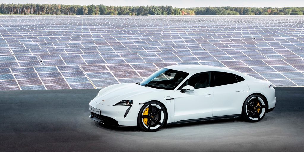 Porsche Taycan lanceret: kører 450 km på en opladning 2 Porsche Taycan