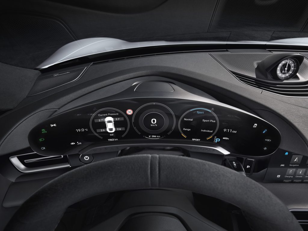 Porsche Taycan lanceret: kører 450 km på en opladning 6 P19 0575 a5 rgb