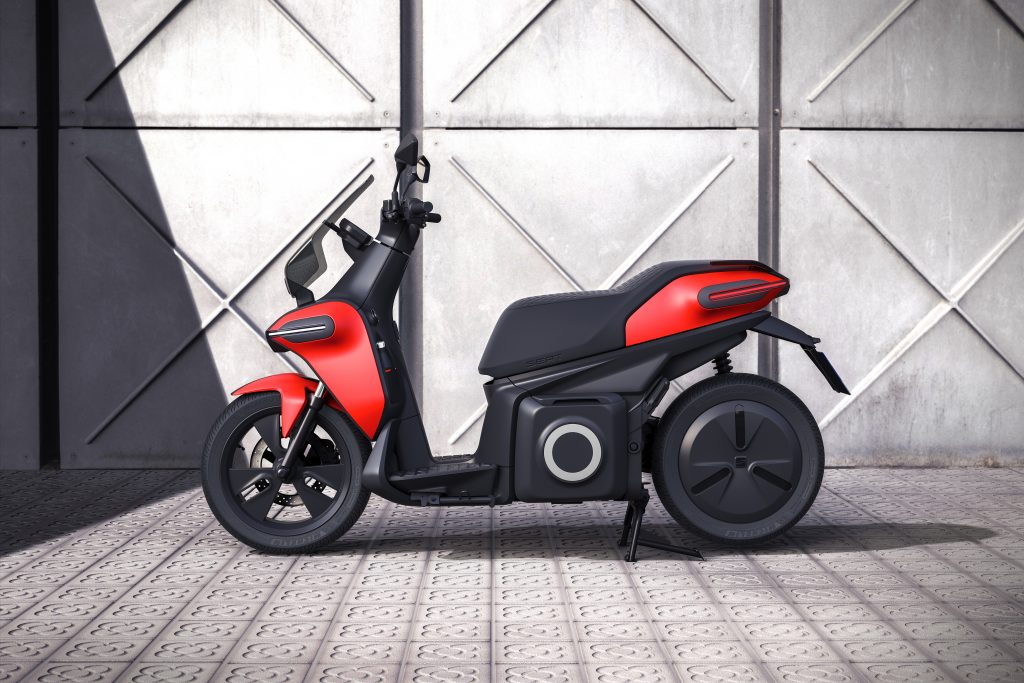 Seat præsenterer sin elektriske motorcykel 4 SEAT creates a business unit to promote urban mobility and presents its e Scooter concept 05 HQ