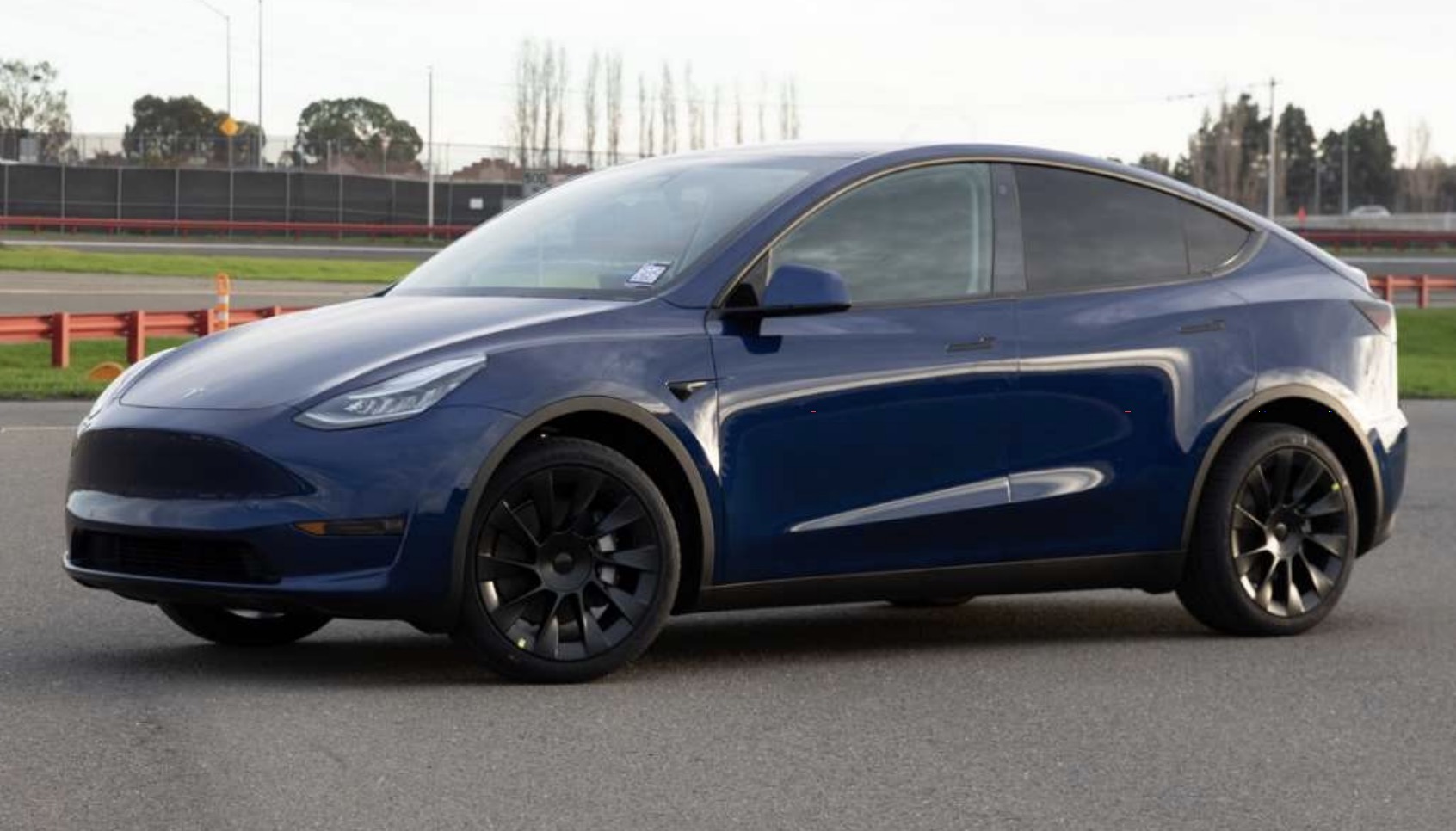 Tesla Model Y her er det endelige design