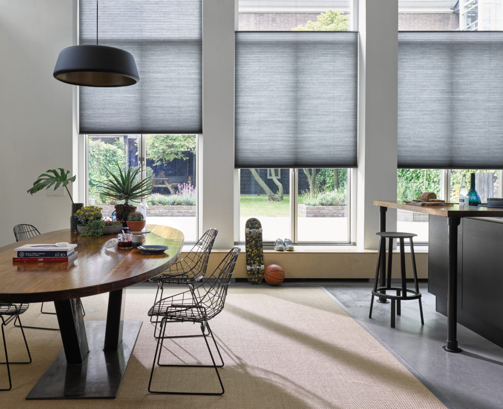 Anmeldelse: Luxaflex smarte gardiner 2 Duette alrum