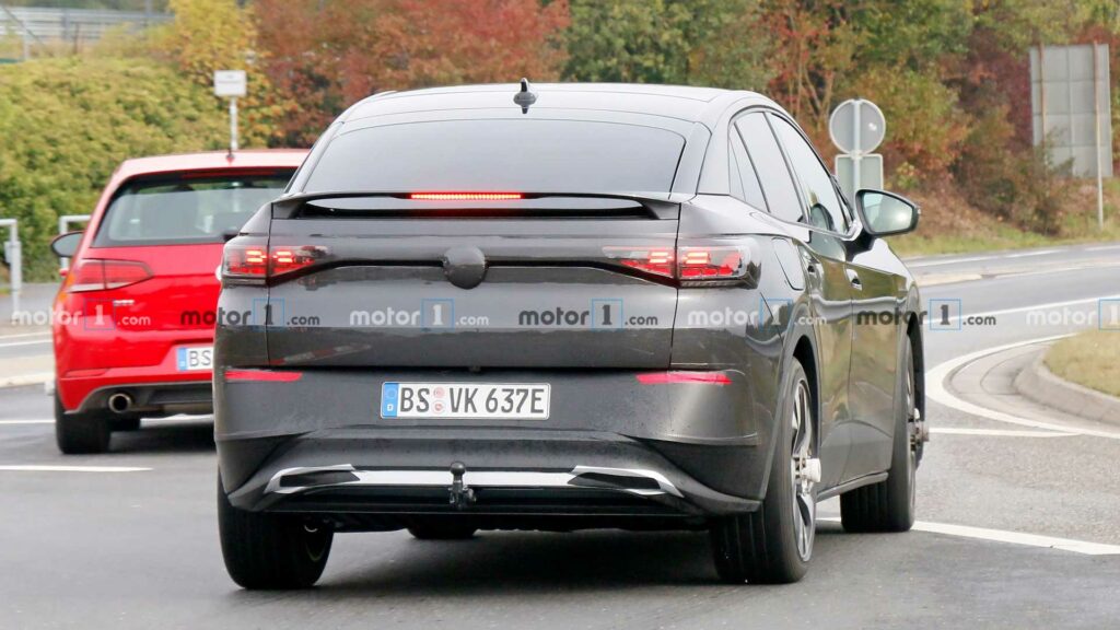 Volkswagen ID.5 kommer snart - men (også) kun i Europa 5 vw id.5 first spy photo rear