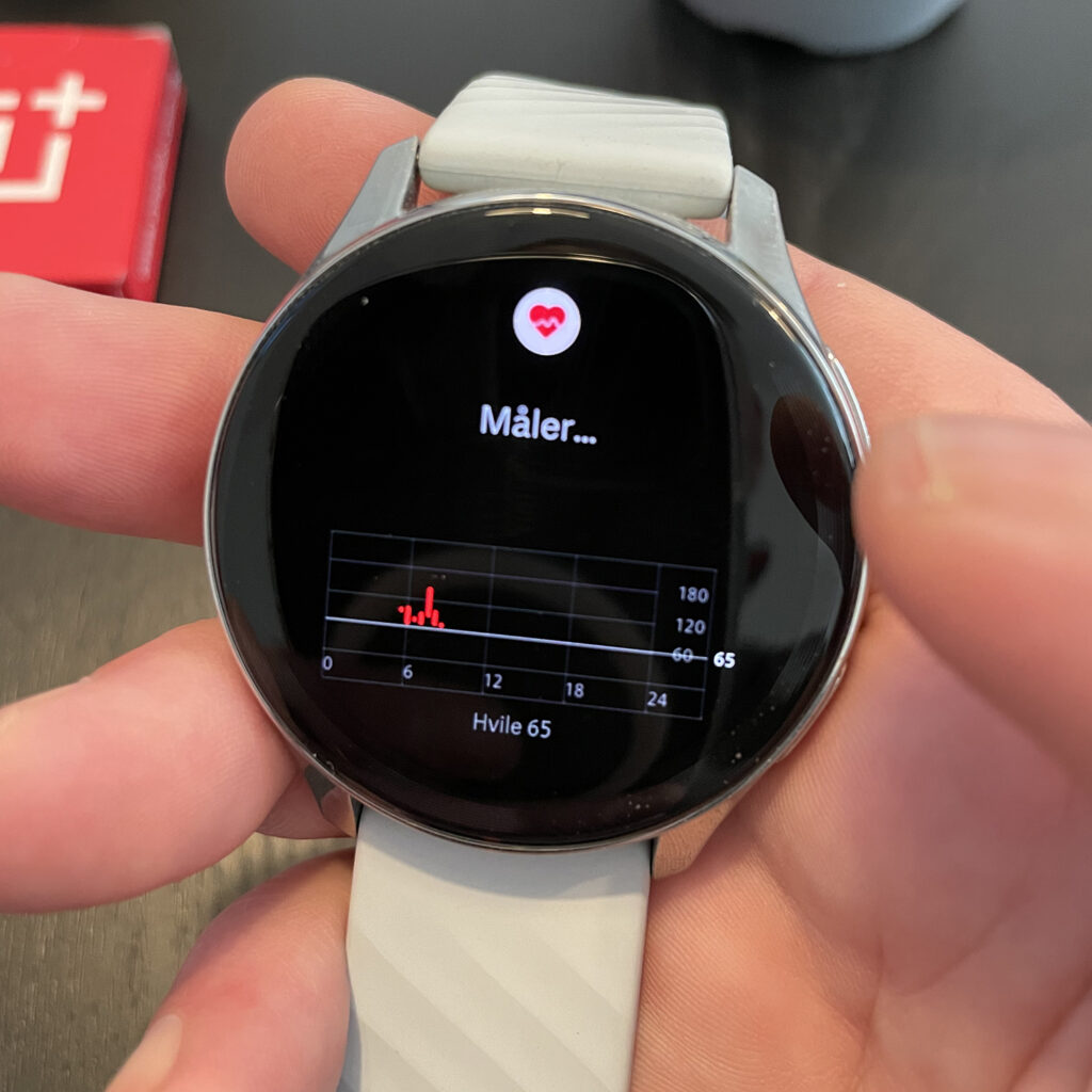 OnePlus Watch lanceret – her er det 10 2021 0323 oneplus watch 008