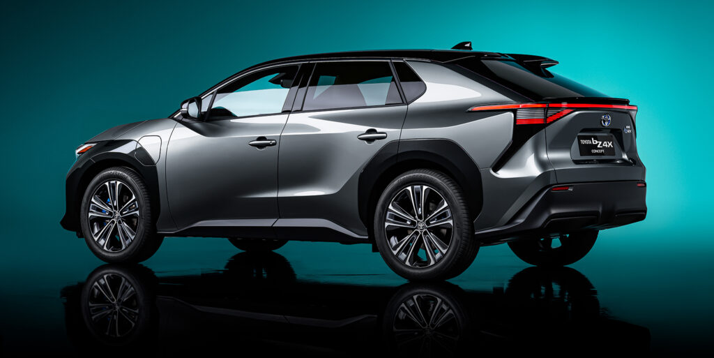 Toyota afslører deres første elektriske SUV 4 Toyota bZ4X