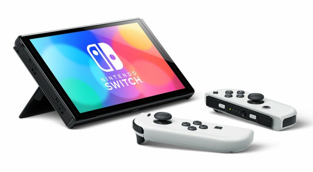 Nintendo introducerer Switch med OLED-skærm 3 Nintendo introducerer Switch OLED skaerm kick stand
