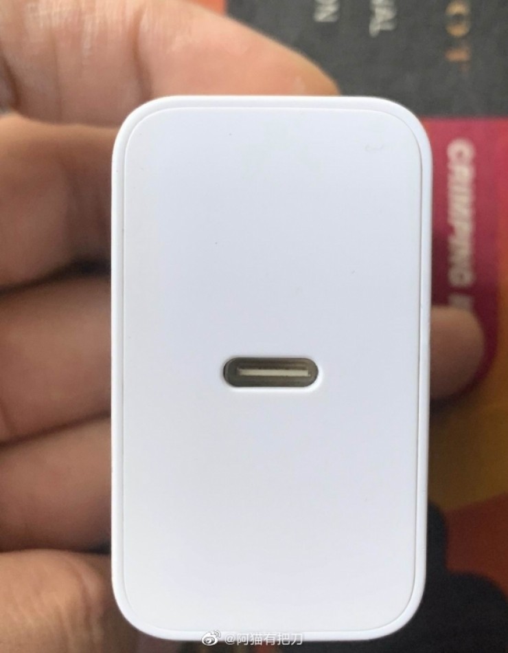 Samsung Galaxy S22-serien får 65W hurtigladning 4 Samsung 65W oplader 1