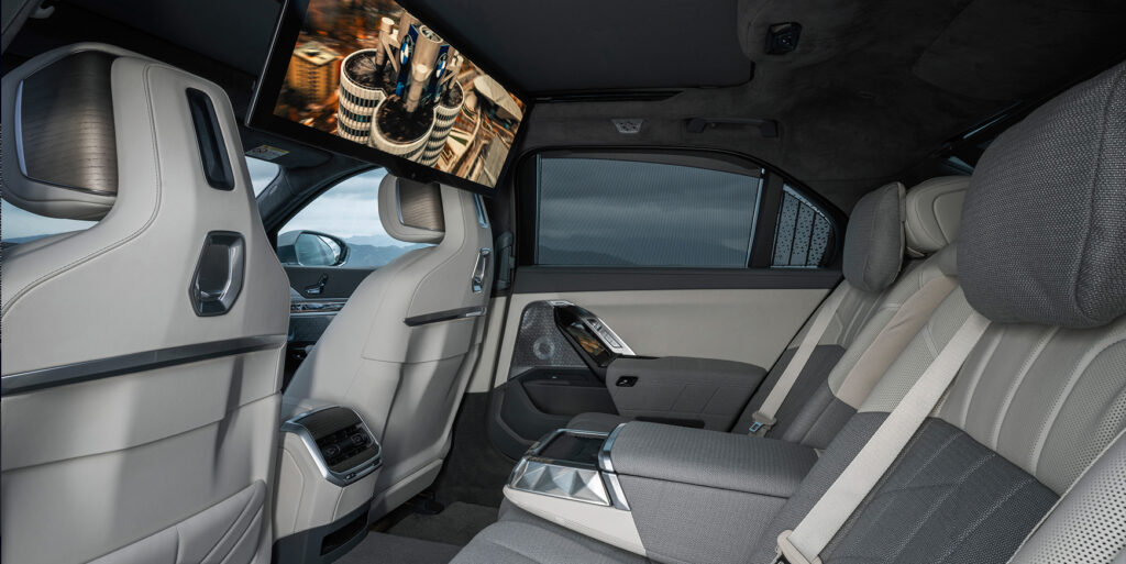 Ny elektrisk BMW i7 er en rullende hjemmebiograf 3 2022 0420 bmw i7 03