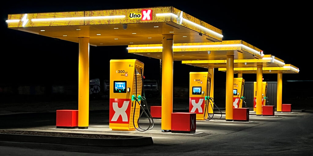 Uno-X åbner deres første lynladere i Danmark 2 Uno-X