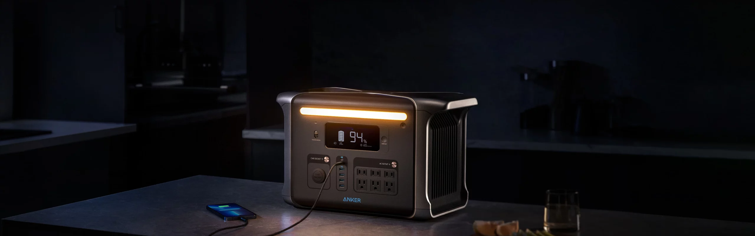 Her er powerbanken til de strømhungrende 9 LED Light tuya 76ebc430 61a8 4a5f a550 a228ea156a44 3840x.jpg scaled