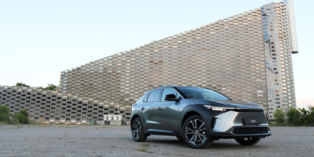 Toyota præsenterer sin første elbil i København 2 Toyota bZ4X