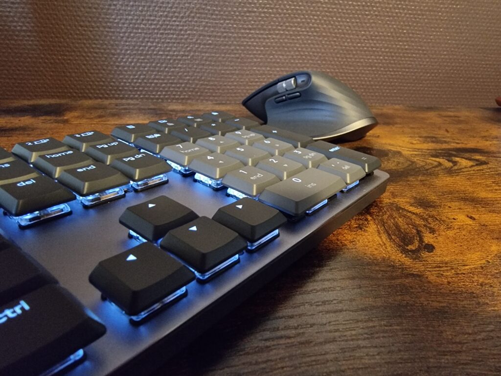 Anmeldelse: Logitech MX Mechanical 5 20220531 204941