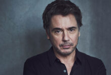 Jean Michel-Jarre komponerer elbilslyde for Renault 3 Renault