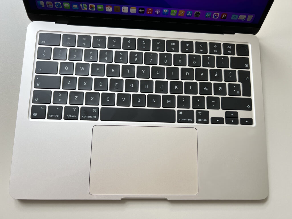 Anmeldelse: Apple MacBook Air 2022 2 MacBook Air 1