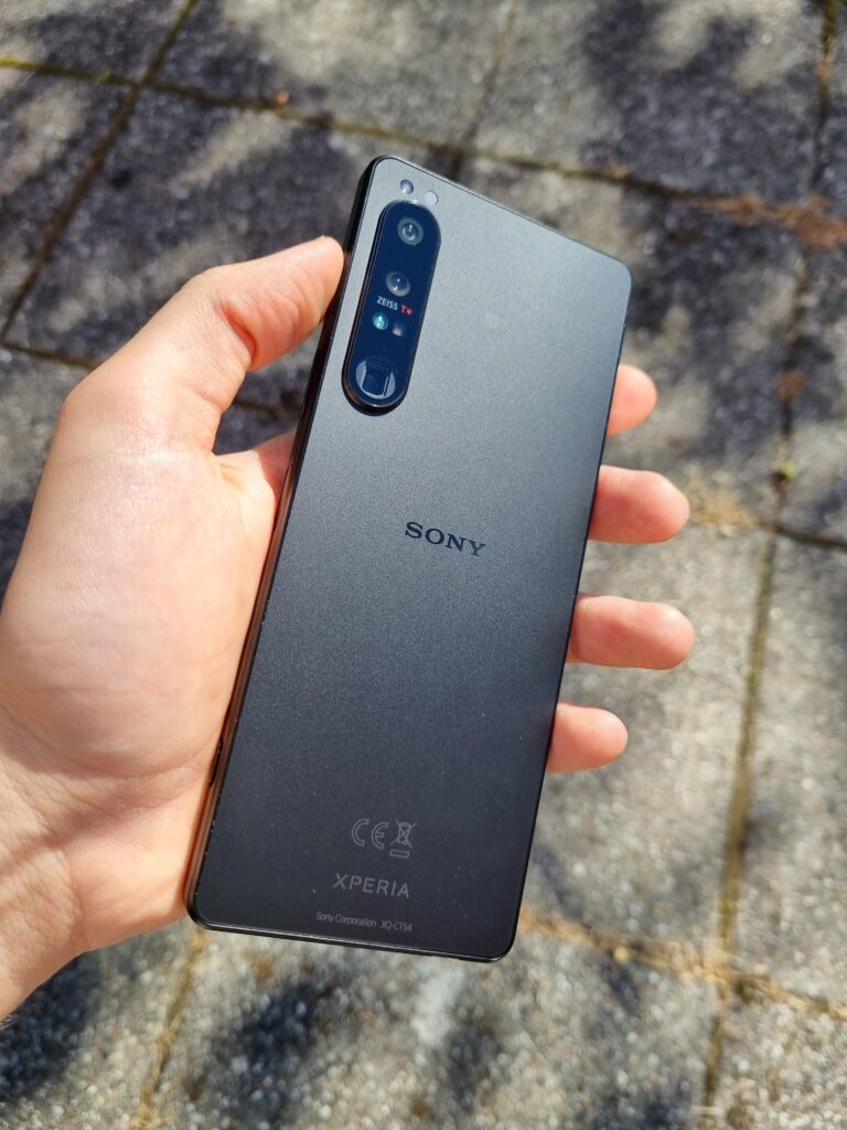 Anmeldelse: Sony Xperia 1 IV 5 Sony Xperia 1 IV bagside 1