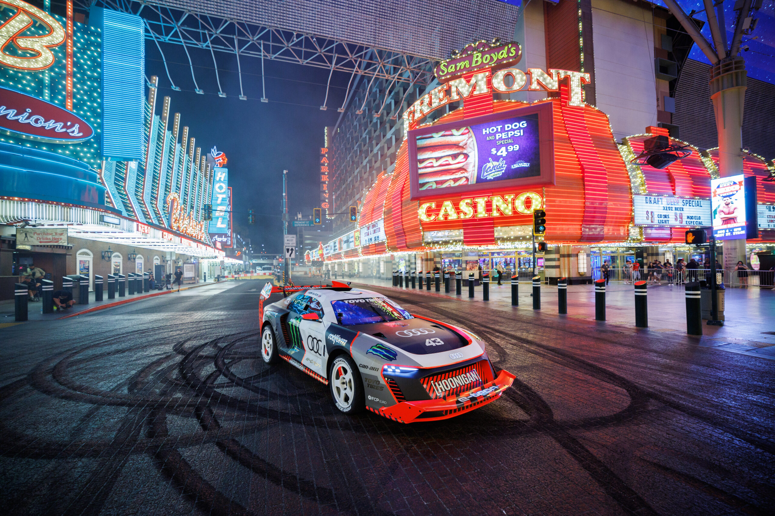 Se Ken Block tæske en elektrisk Audi S1 rundt i Las Vegas 13 LC2 9116 scaled