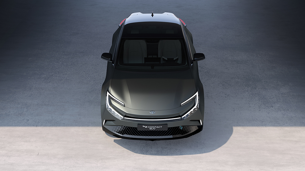 Smugkig på kommende Toyota bZ-elbil 7 2022 bZ Compact SUV Concept EXT 002 low