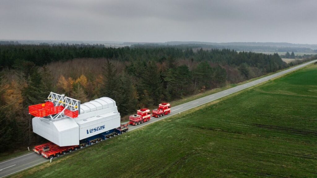 Verdens kraftigste vindmølle har produceret sin første strøm 2 V236 15.0 MW prototype nacelle