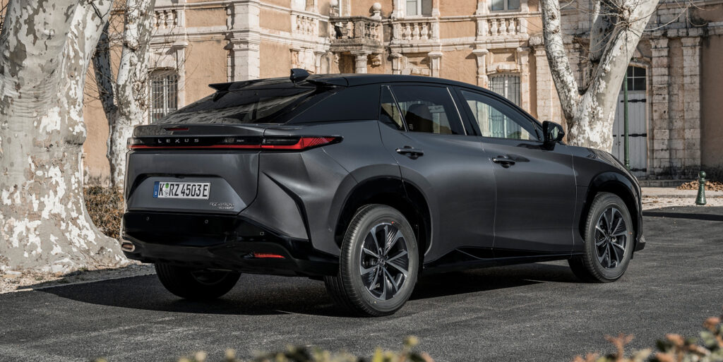 Nu er der dansk pris på Lexus RZ 450e 3 2023 0313 lexus rz 450e 02