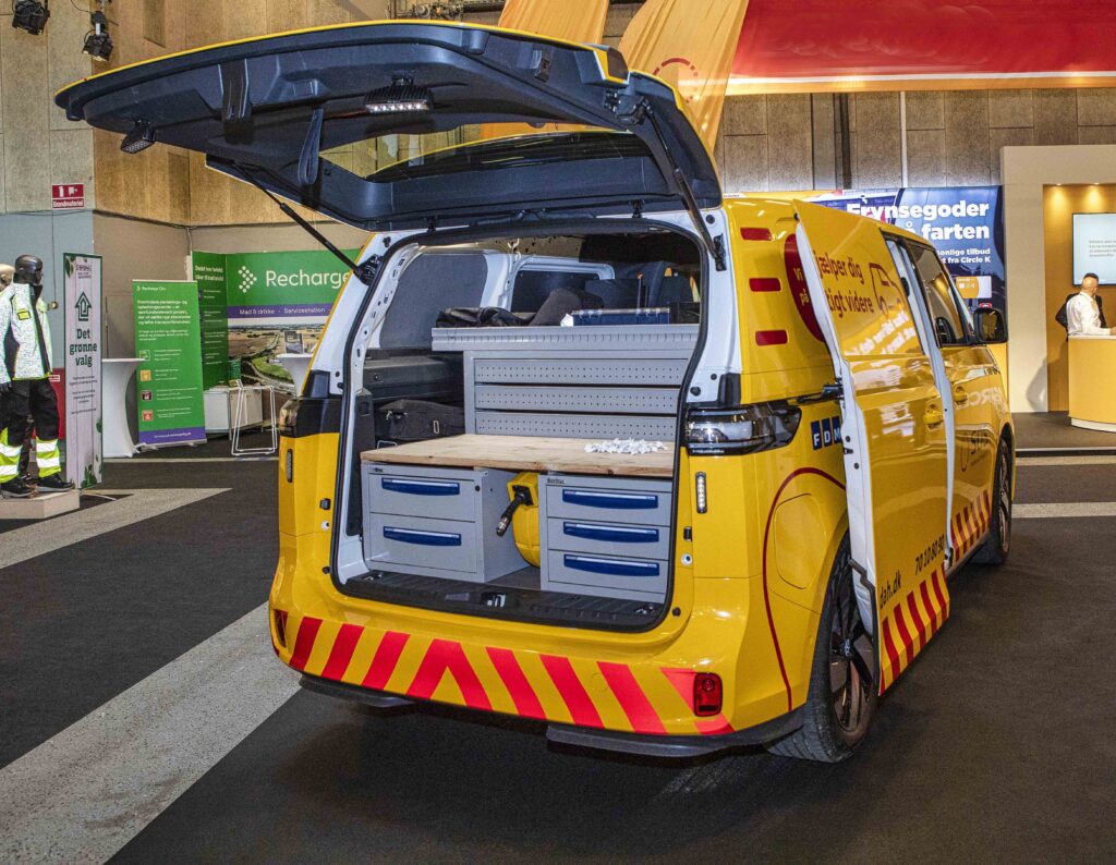 SOS Dansk Autohjælp sender første elbil på vejen 2 89ff8a35 8384 4652 9577 f2031a475f26