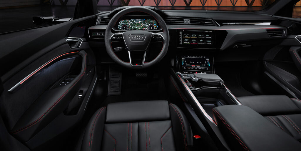 Anmeldelse: Audi Q8 e-tron 4 2023 0625 audi q8 02