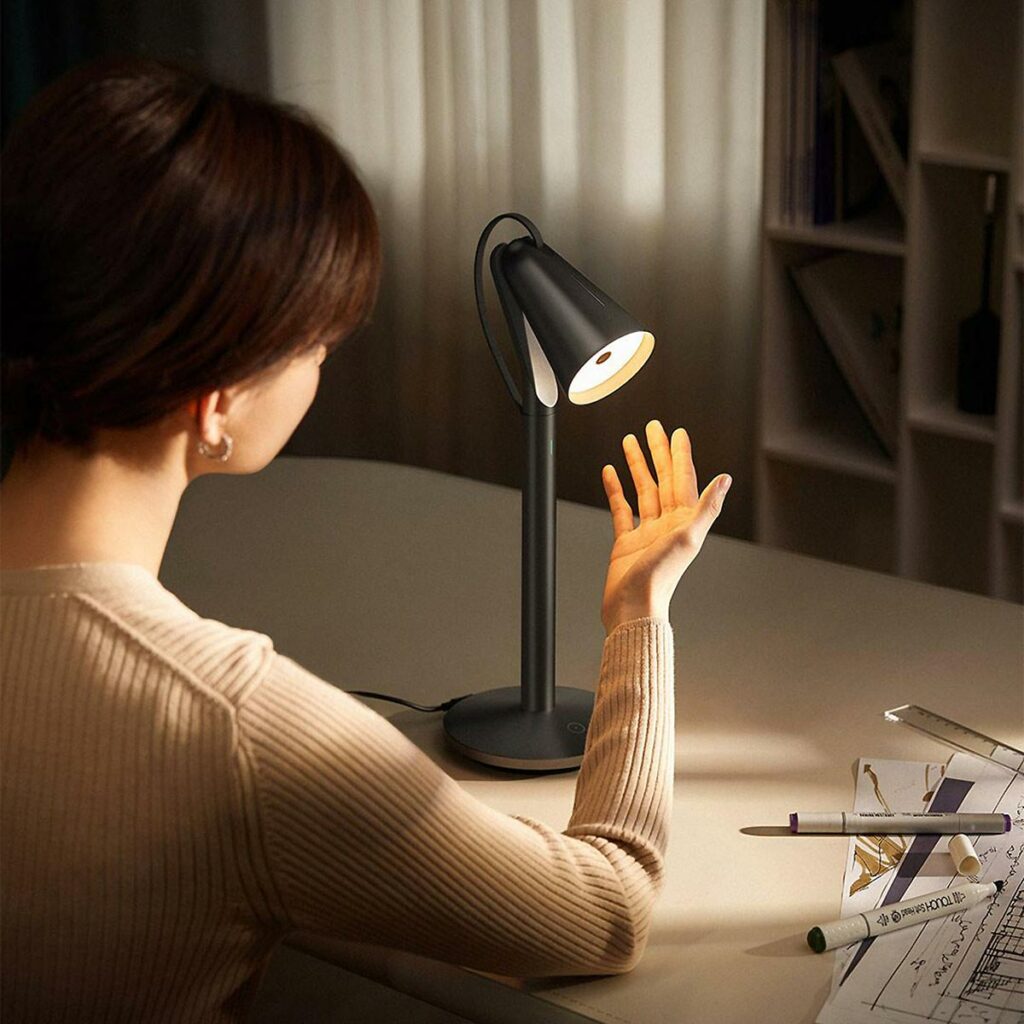 Ny lampe kan styres med håndbevægelser 2 xiaomi mijia pipi lamp 2