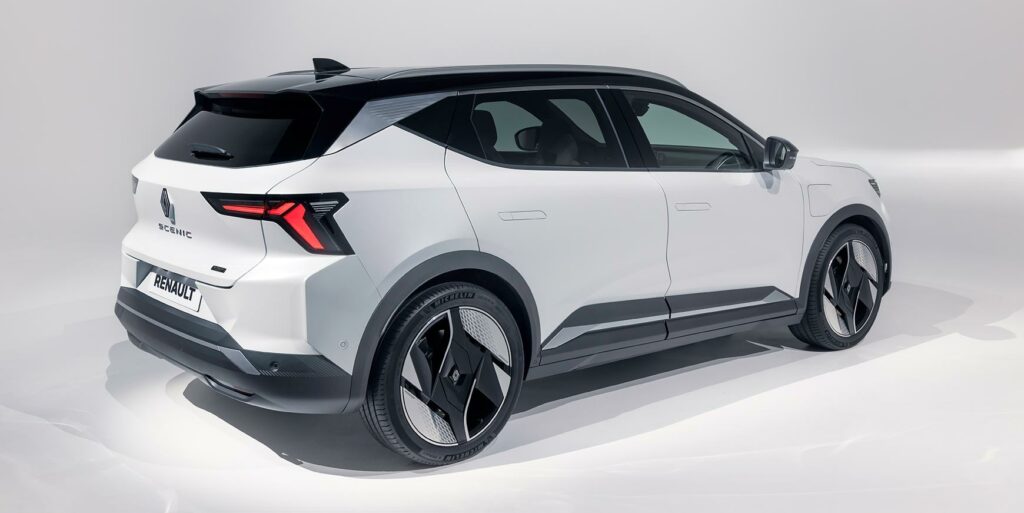 Renault Scenic E-Tech får stort batteri og digitalt panoramatag 3 2023 0904 scenic 003