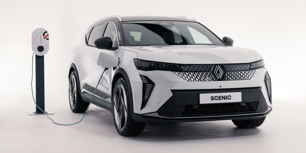 Renault Scenic E-Tech får stort batteri og digitalt panoramatag 2 Renault Scenic