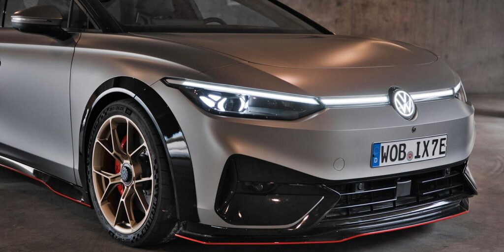 Her er Volkswagen ID.7 med firehjulstræk 2 2023 0911 vw dix 04