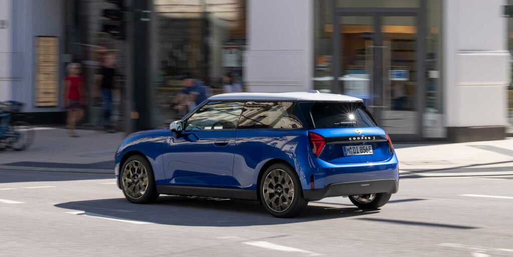 11 elbiler du kan lease for under 3.500 kroner 8 2023 1018 mini cooper 03