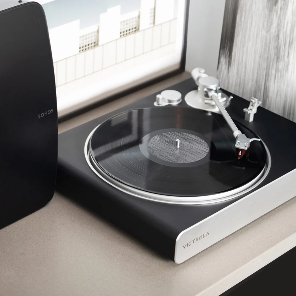 Her er pladespilleren, der kobler sig trådløst på Sonos 4 vicvpt3000si l 1