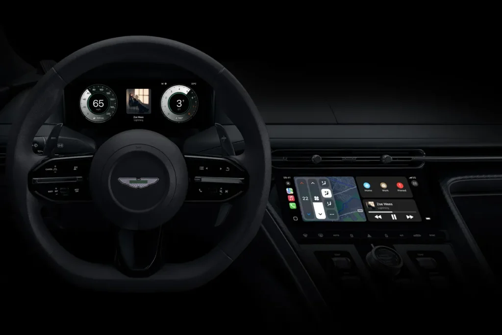 Porsche først med det nye Apple CarPlay 3 Apple Aston Martin CarPlay 01 1 .jpg
