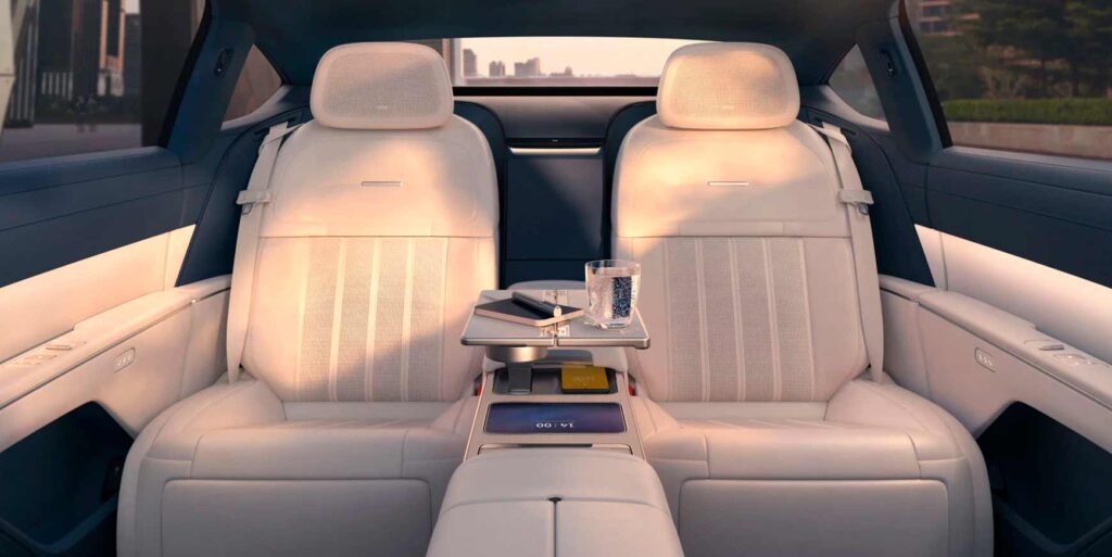 Elbil kan selv ryste sneen af sig 2 2024 0221 nio et9 03