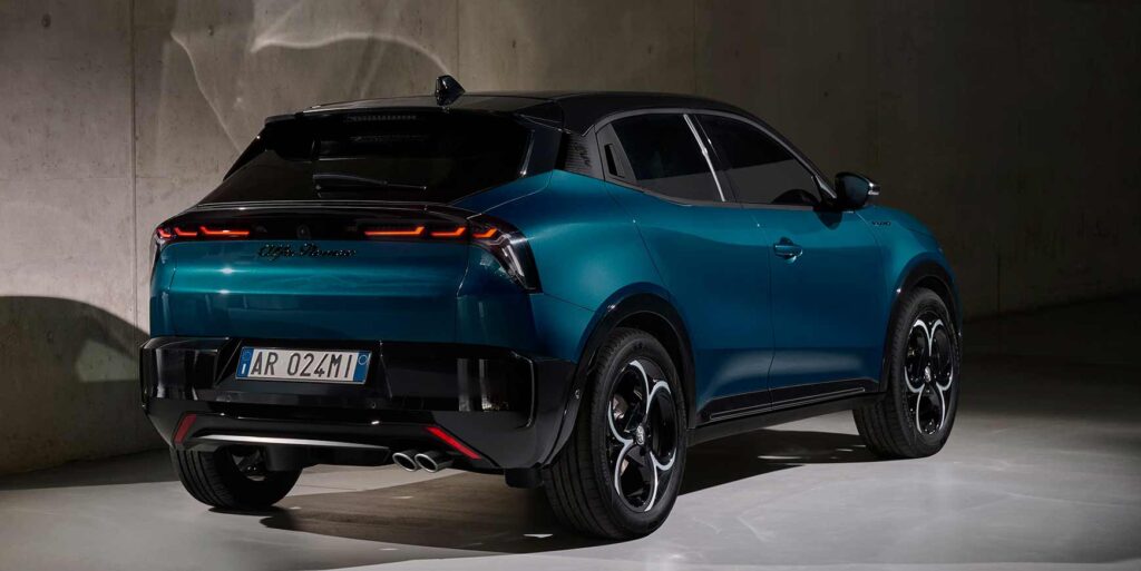 Alfa Romeo klar med konkurrent til Volvo EX30 3 2024 0412 milano 04