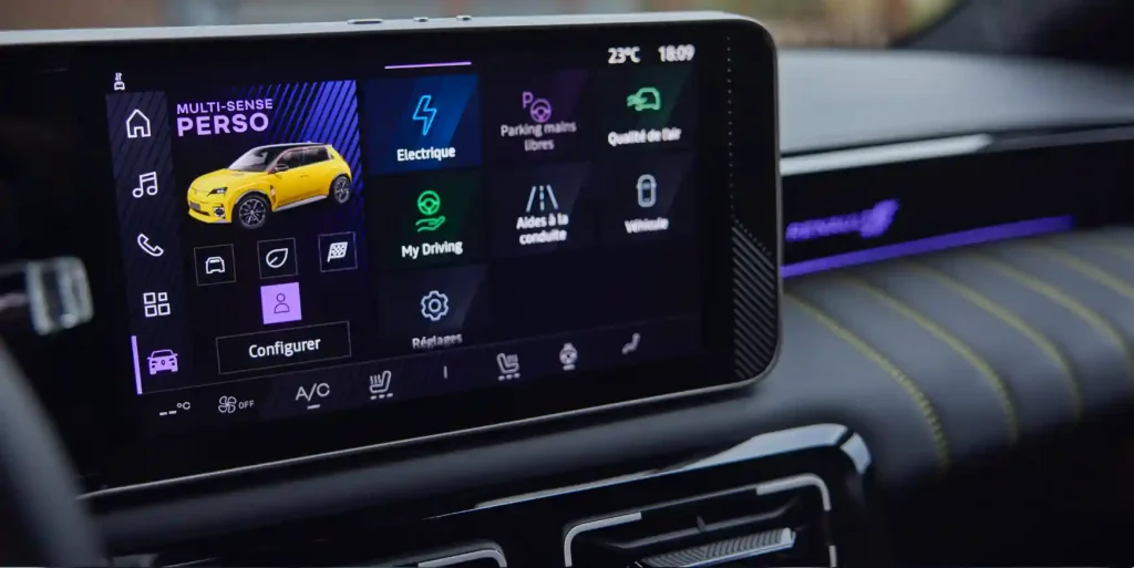 Prøvekørt: Renault 5 E-Tech er svær ikke at elske 8 2024 1018 interior 02