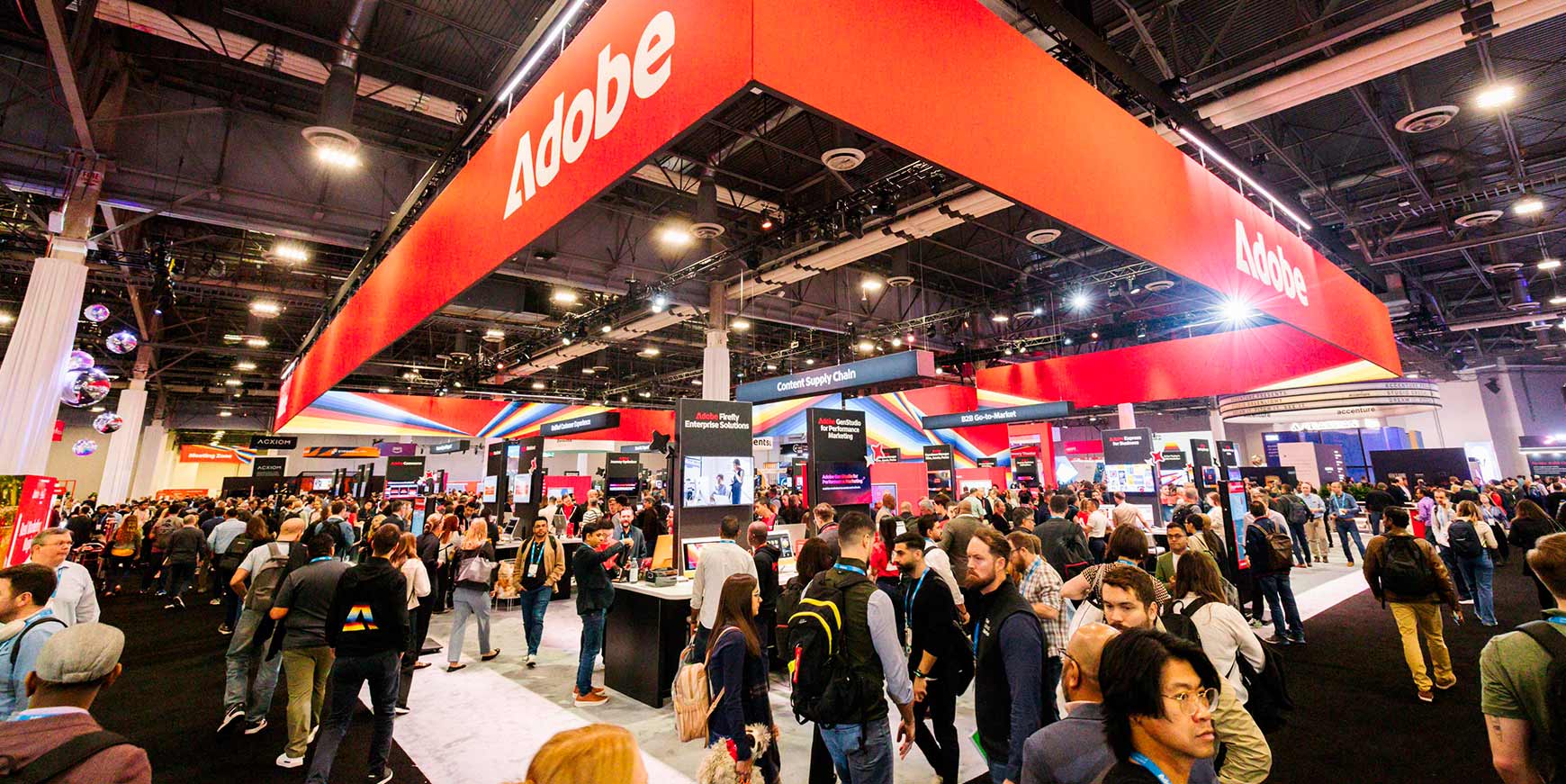 Adobe kaster sig ind i AI-kapløbet med 10 intelligente agenter 13 adobe