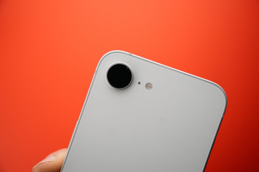 Anmeldelse: Apple iPhone 16e 3 DSC09506