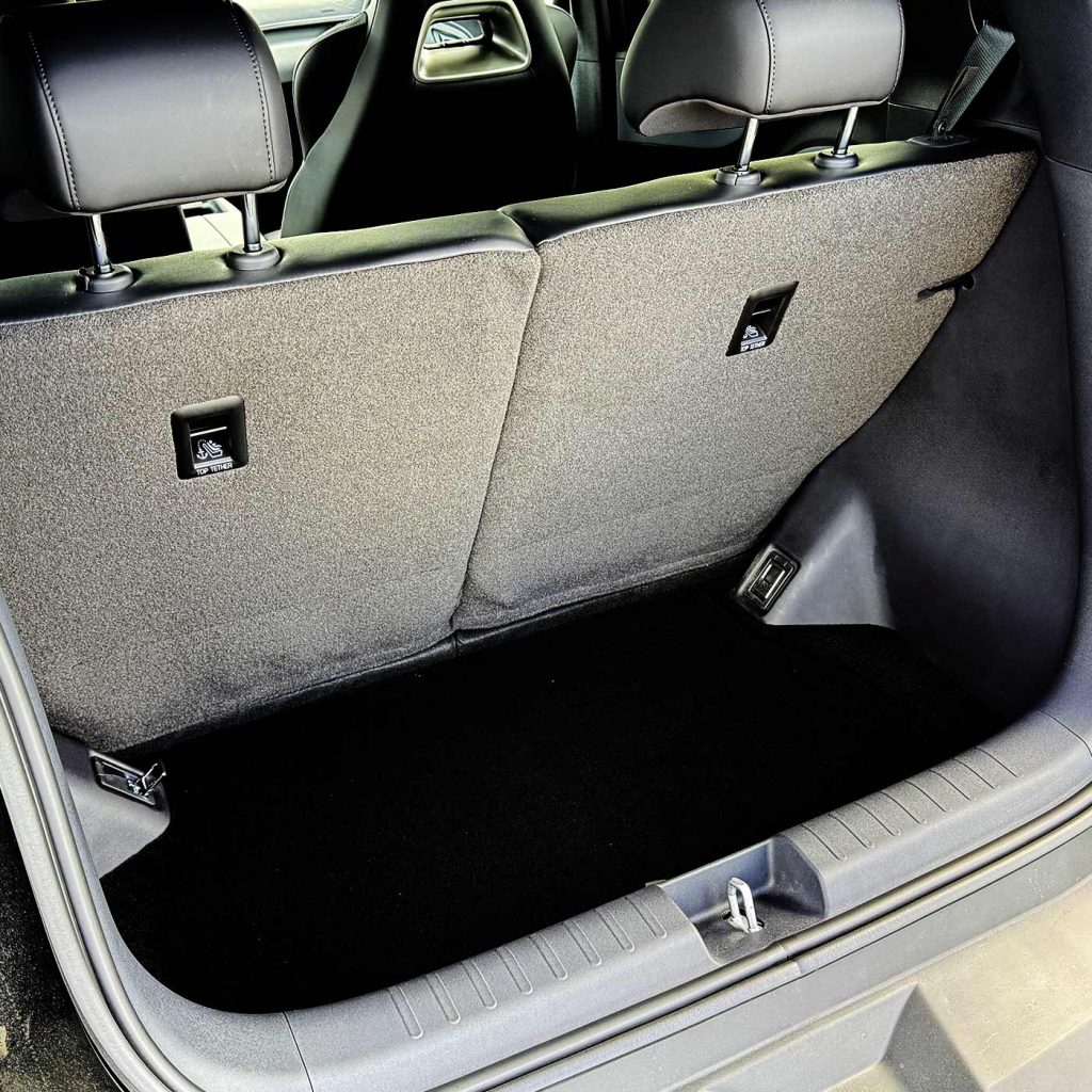 Første køretur: Er Danmarks billigste elbil pengene værd? 3 2025 0522 dolphin surf 04b