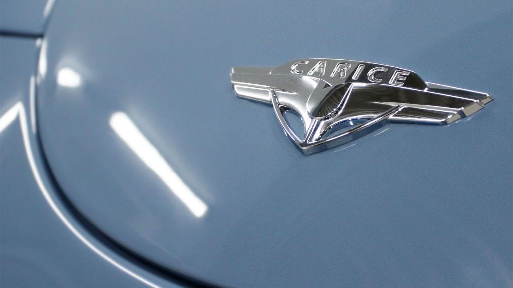 Hollandske Carice Cars snart klar med letvægts elbil i retrodesign 2 CariceTC2 exterior detail logo front Wsfhd 2