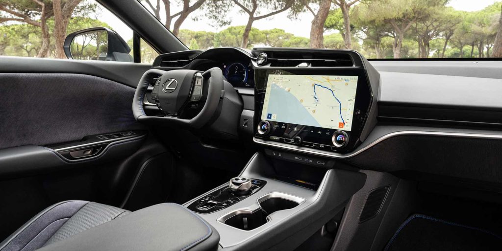 Lexus RZ får manuelle gear og motorlyd 4 lexus rz