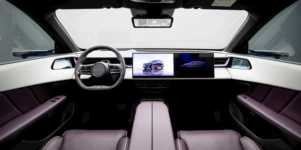 Mazda EZ-60 afsløret i Kina til en pris på 130.000 kr. - allerede enorm succes 2 Mazda EZ 60 electric SUV interior.jpeg